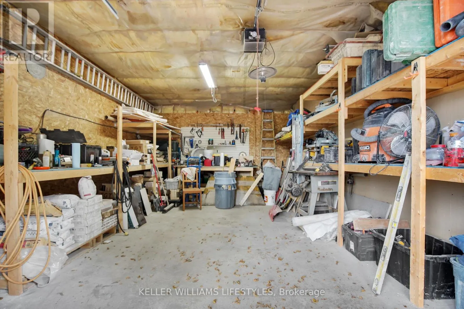 MAIN FLOOR - 22470-22474 ADELAIDE ROAD, #Main Floor