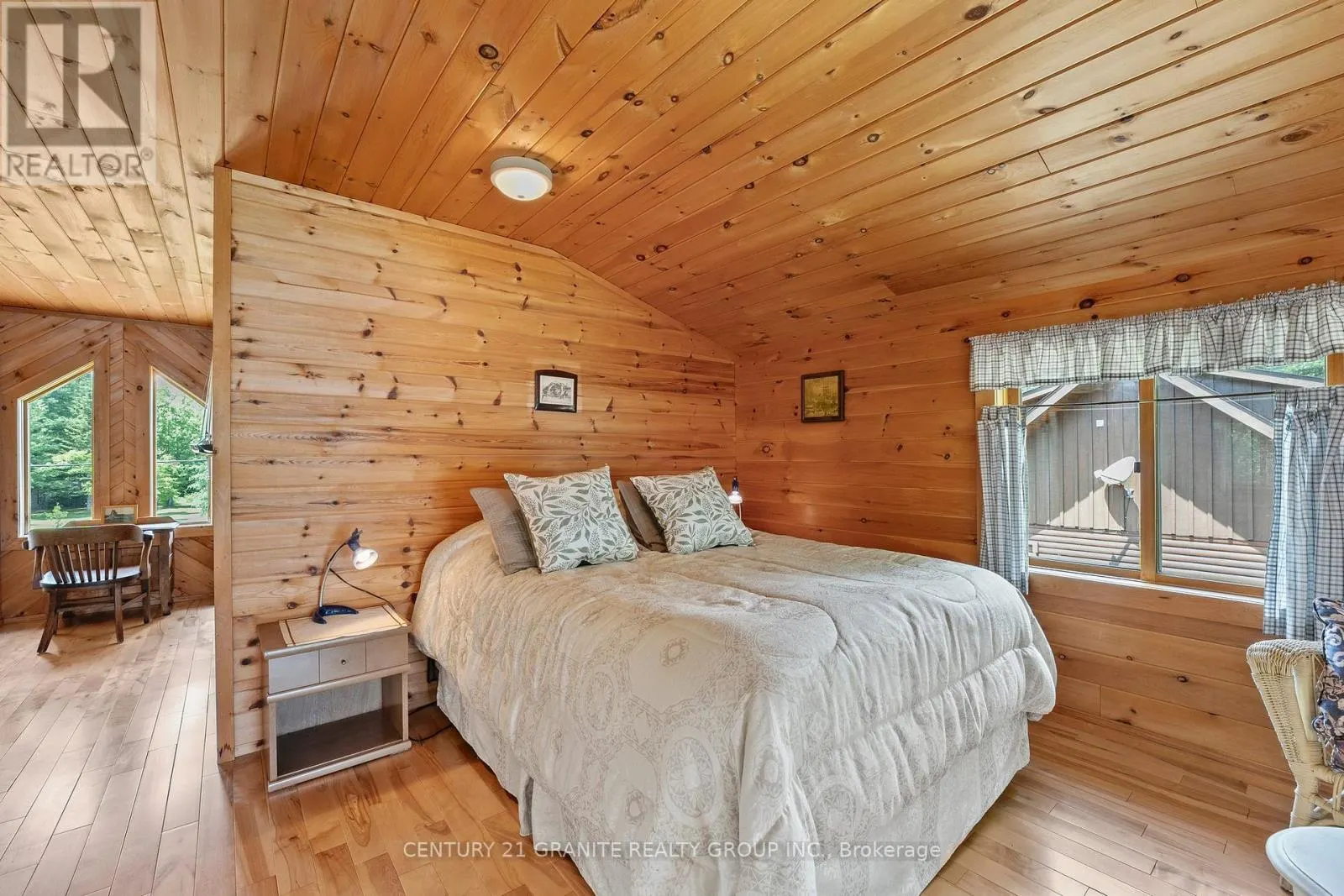1231/1233 HAGEN ROAD