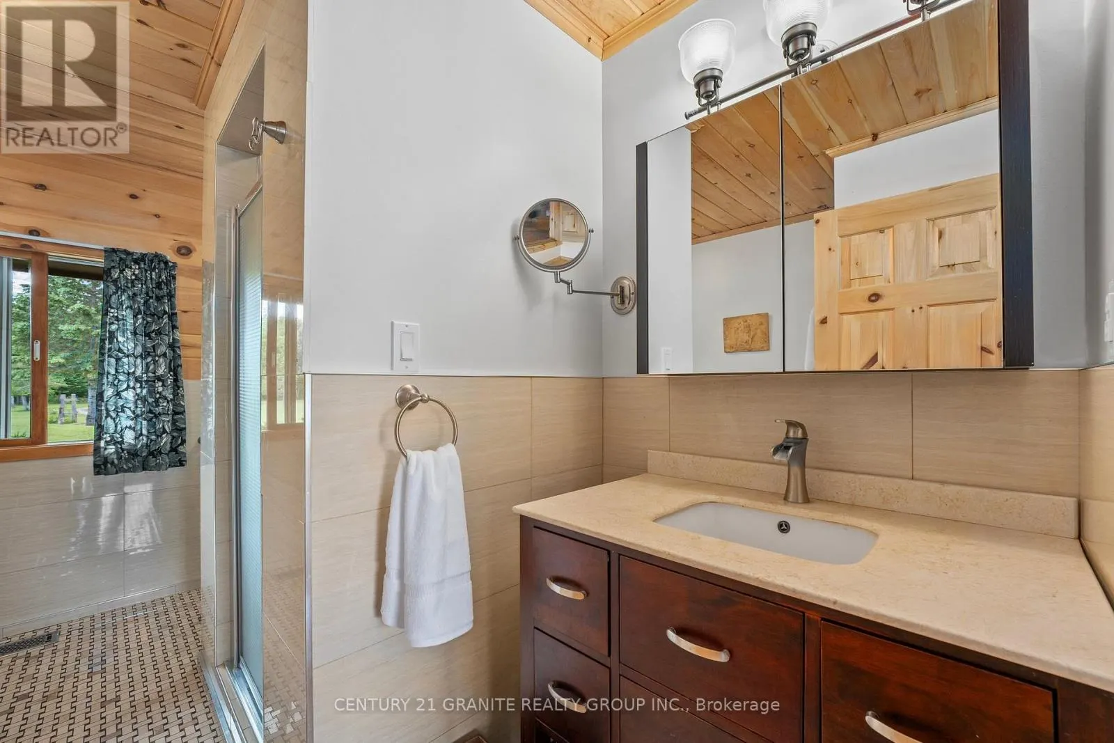 1231/1233 HAGEN ROAD