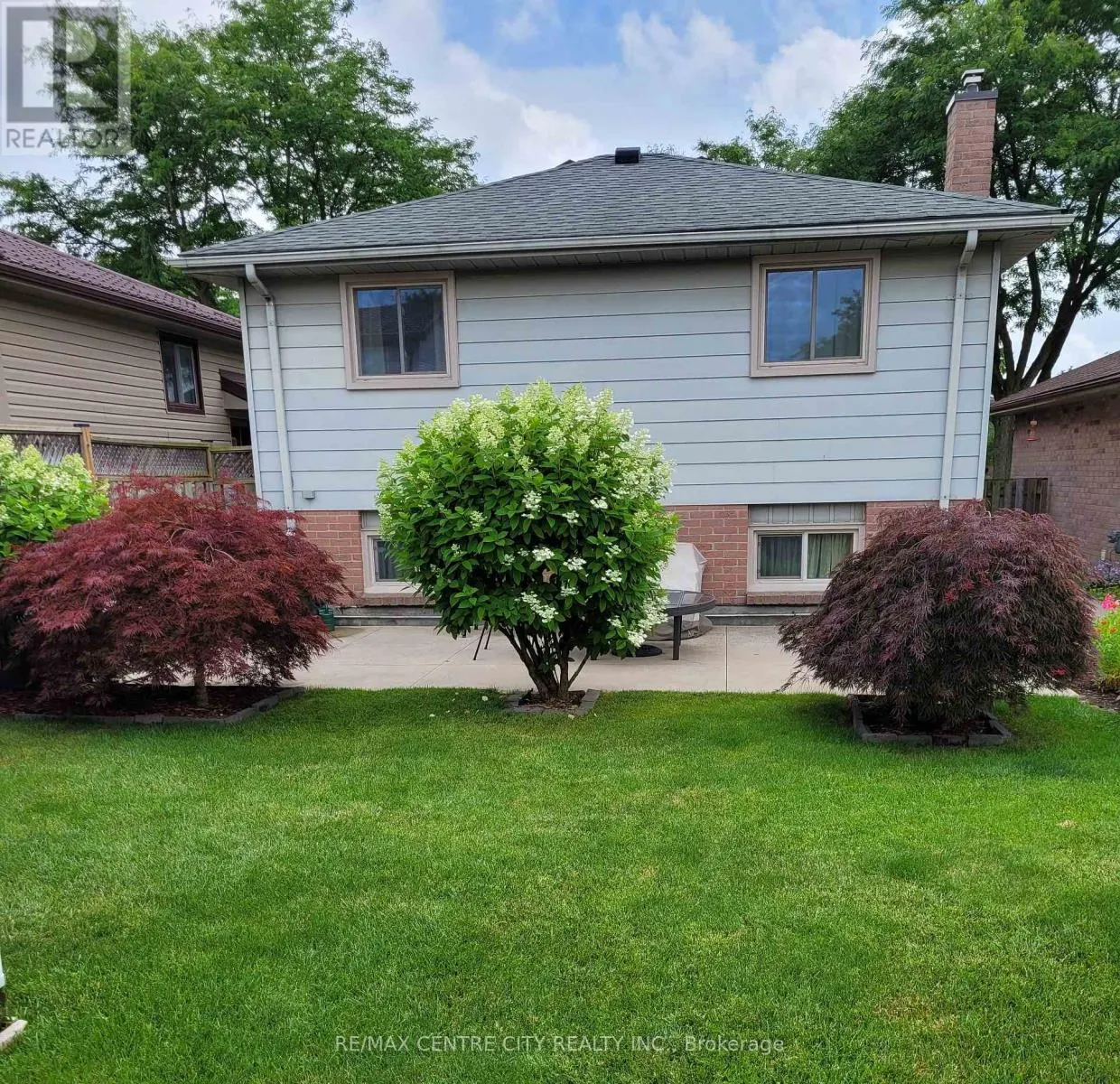 9 SPEIGHT CRESCENT