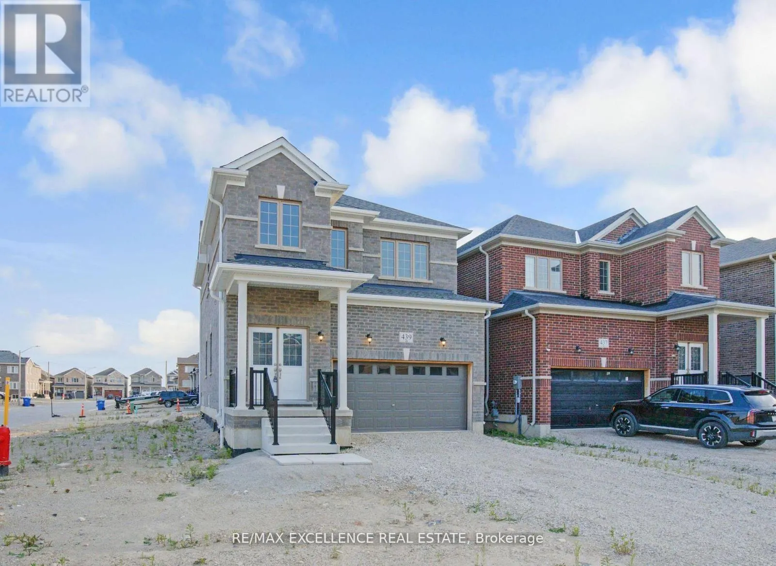 439 VANDUSEN AVENUE