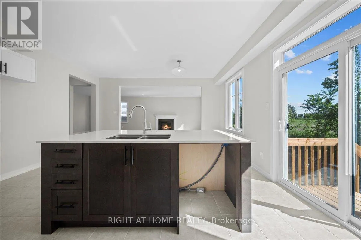 91 HACKAMORE CRESCENT