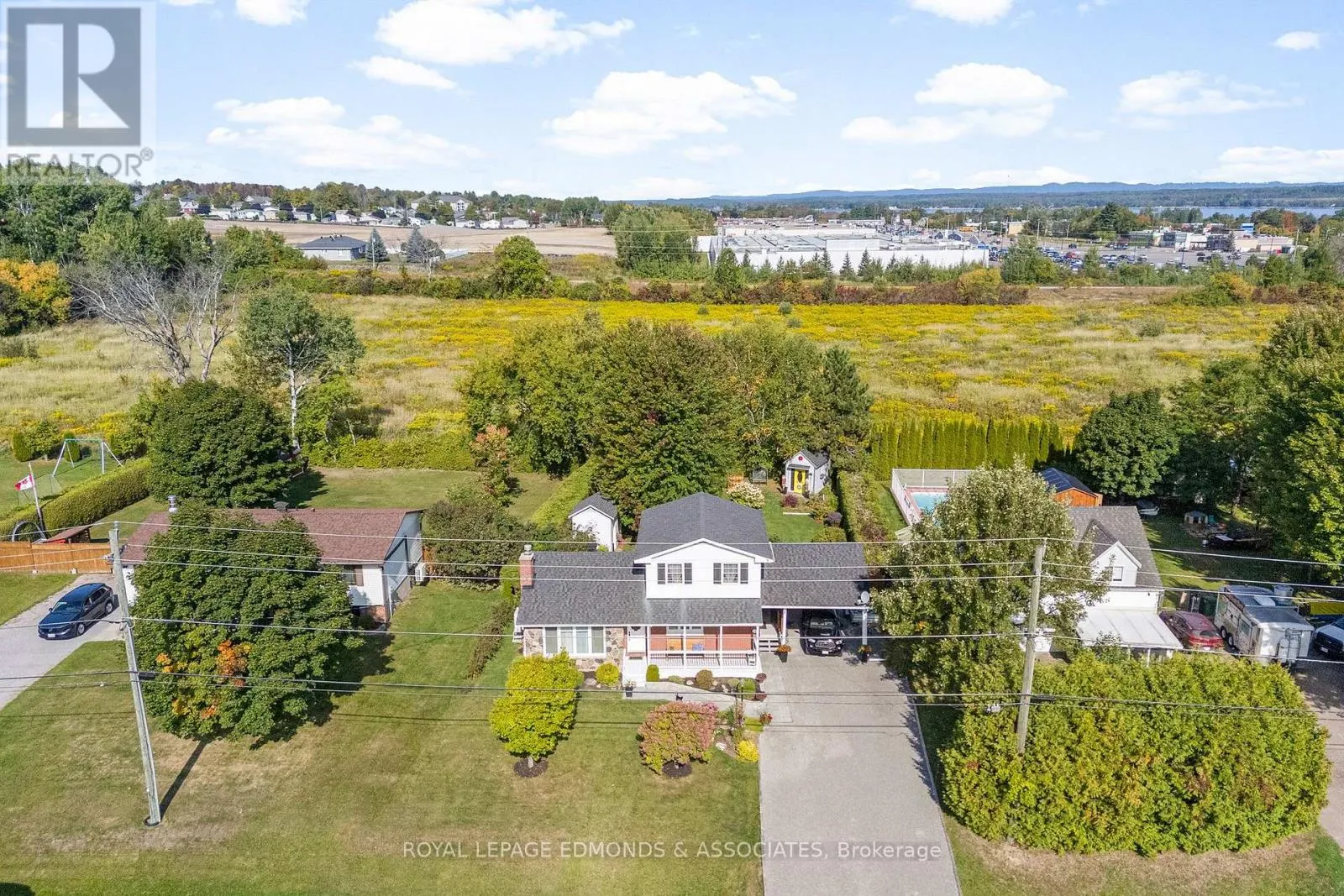 24 ROBINSON LANE