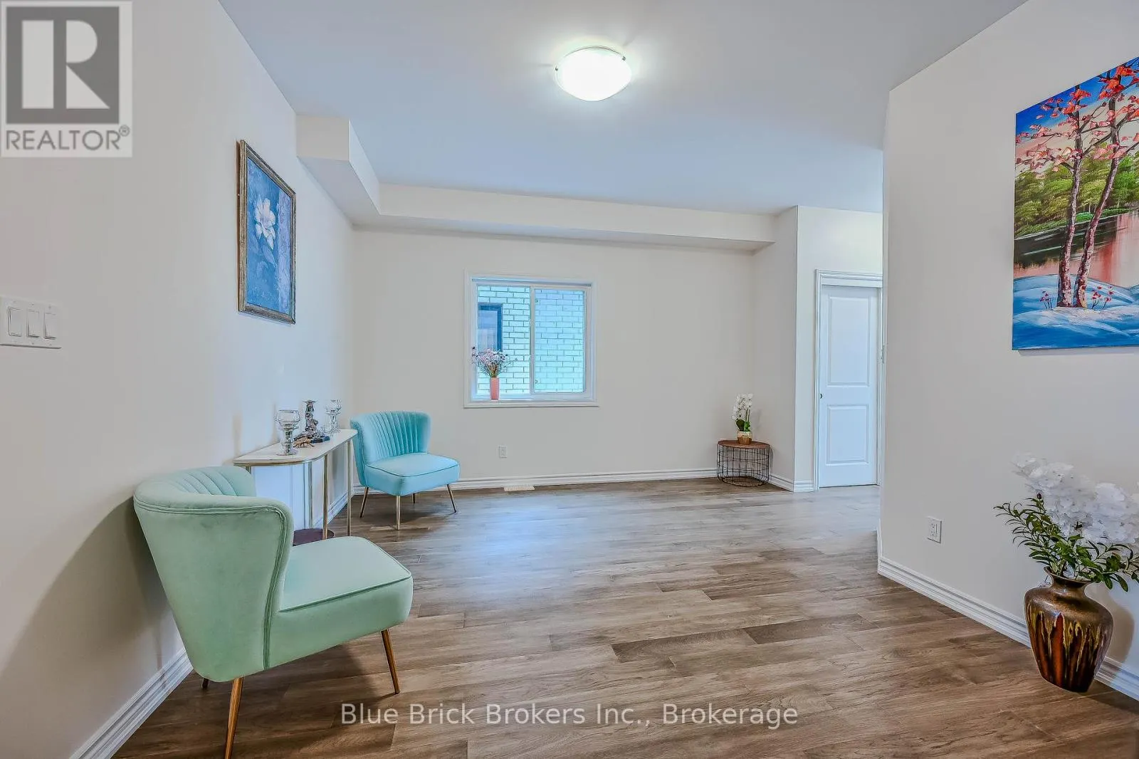 12 HILDRED STREET