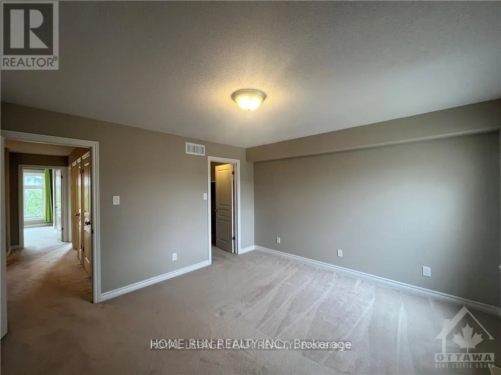 914 FLETCHER CIRCLE