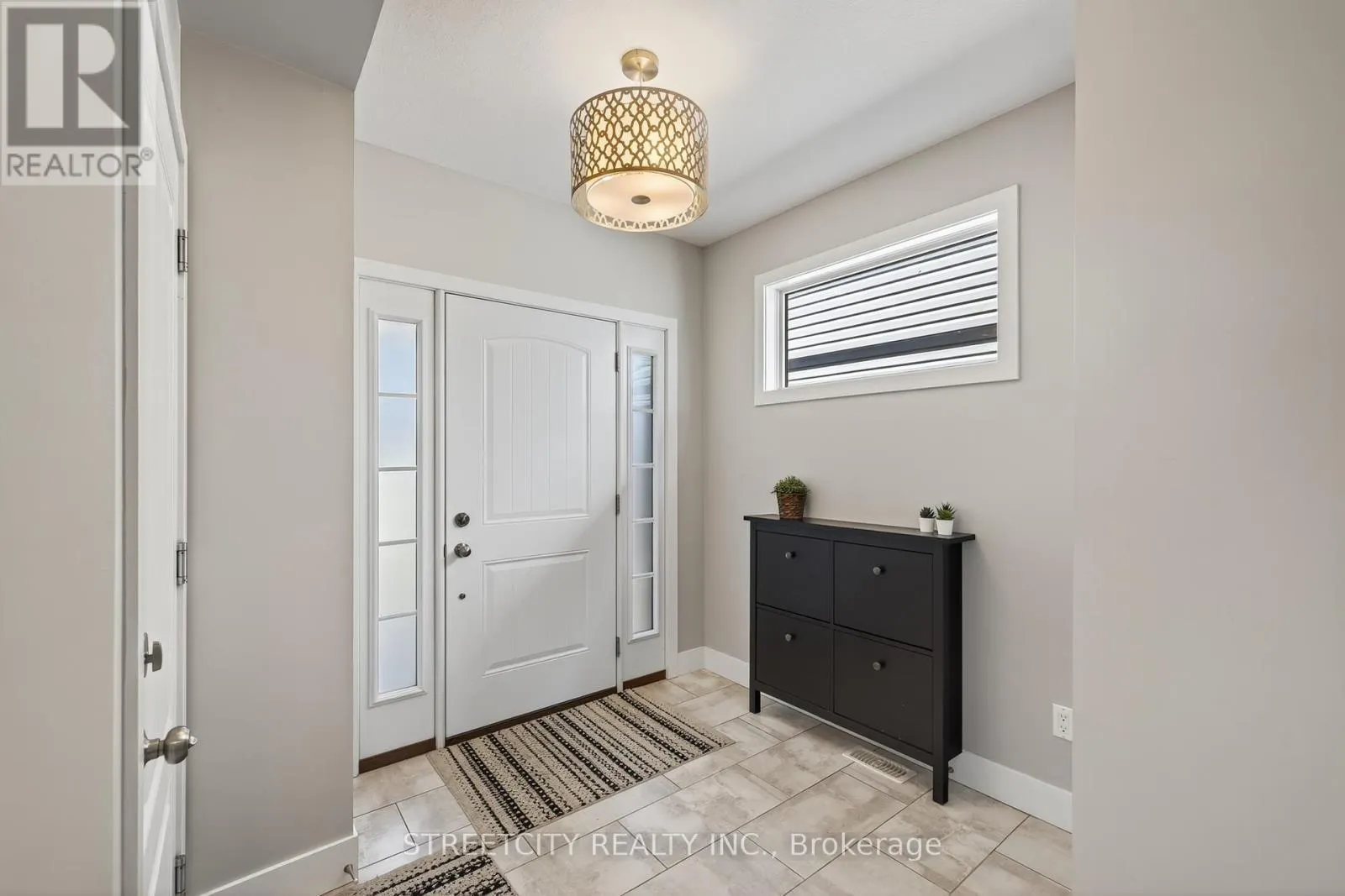 1895 FREDERICK CRESCENT