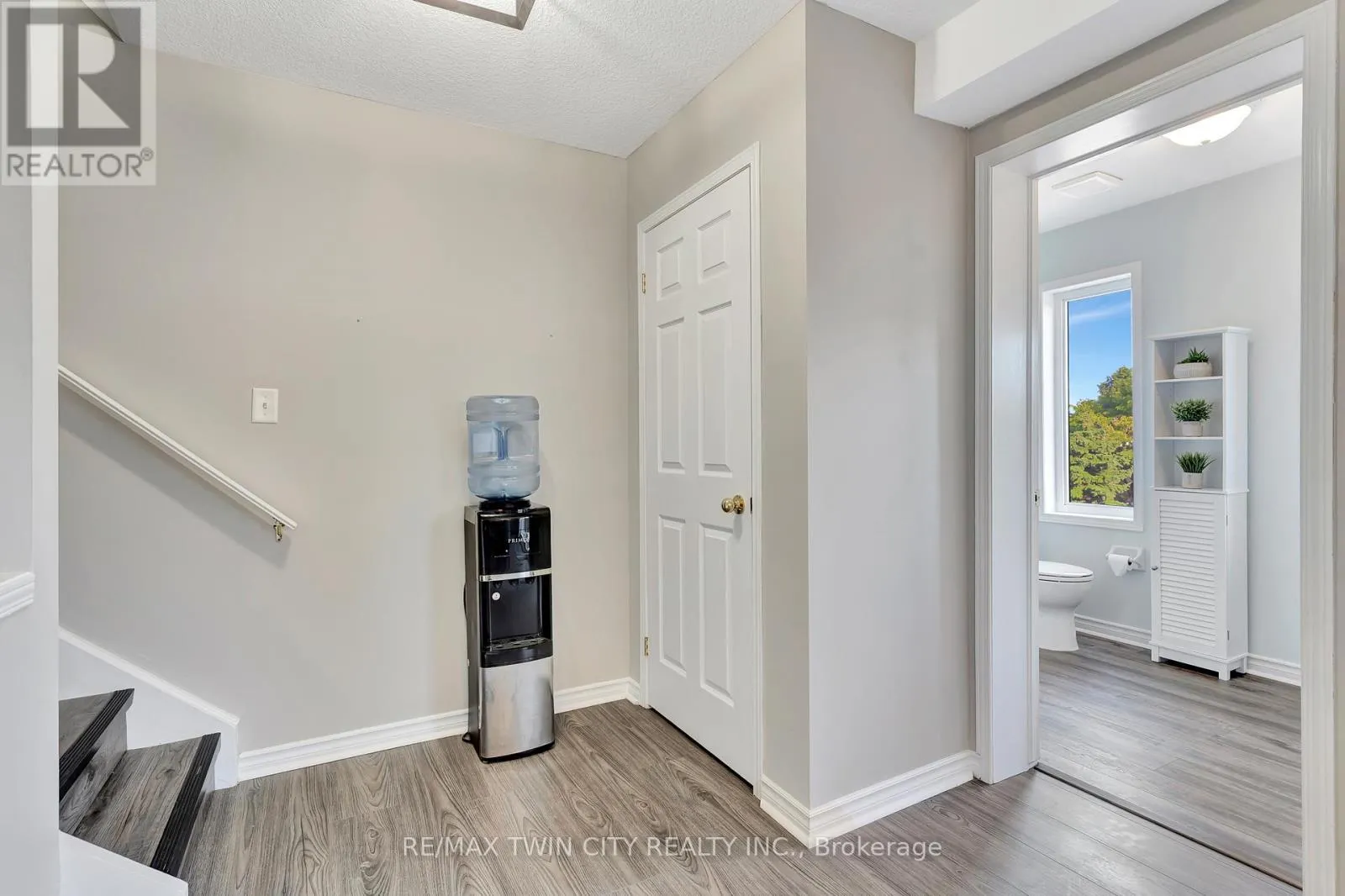 1D - 45 CEDARHILL CRESCENT