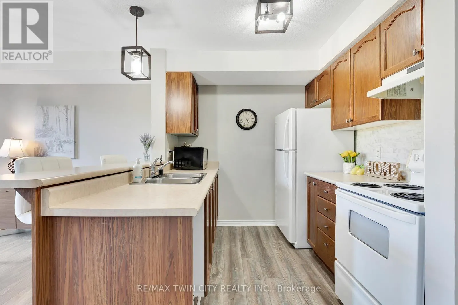 1D - 45 CEDARHILL CRESCENT