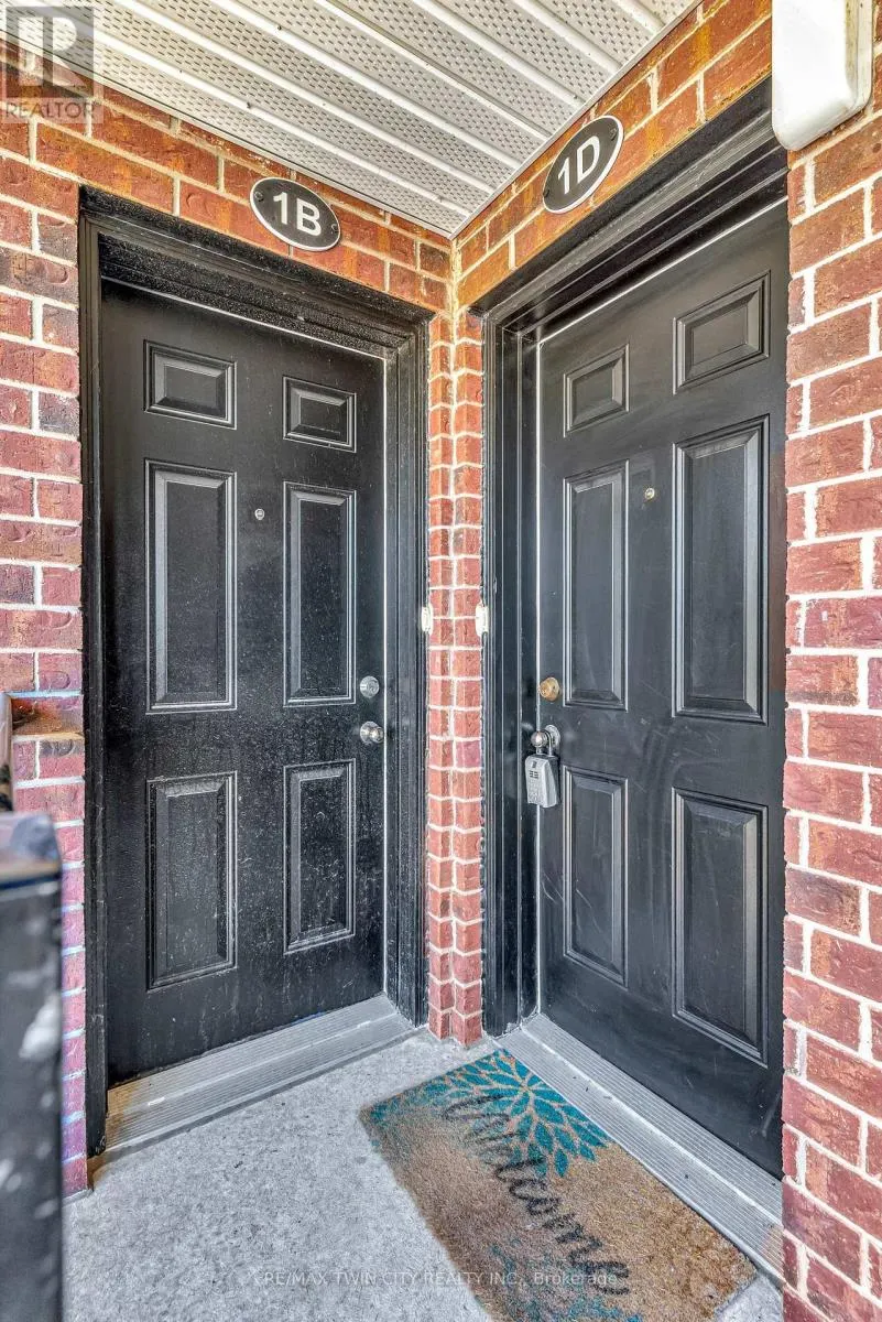1D - 45 CEDARHILL CRESCENT