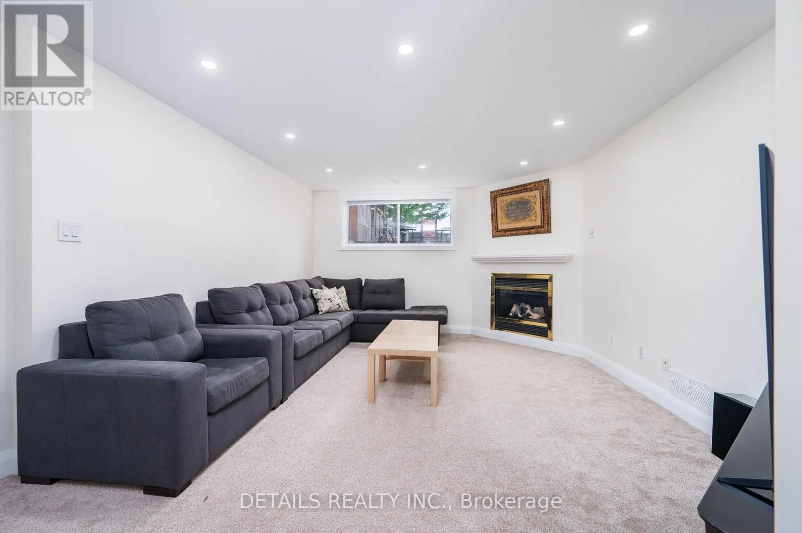 732 CARMELLA CRESCENT