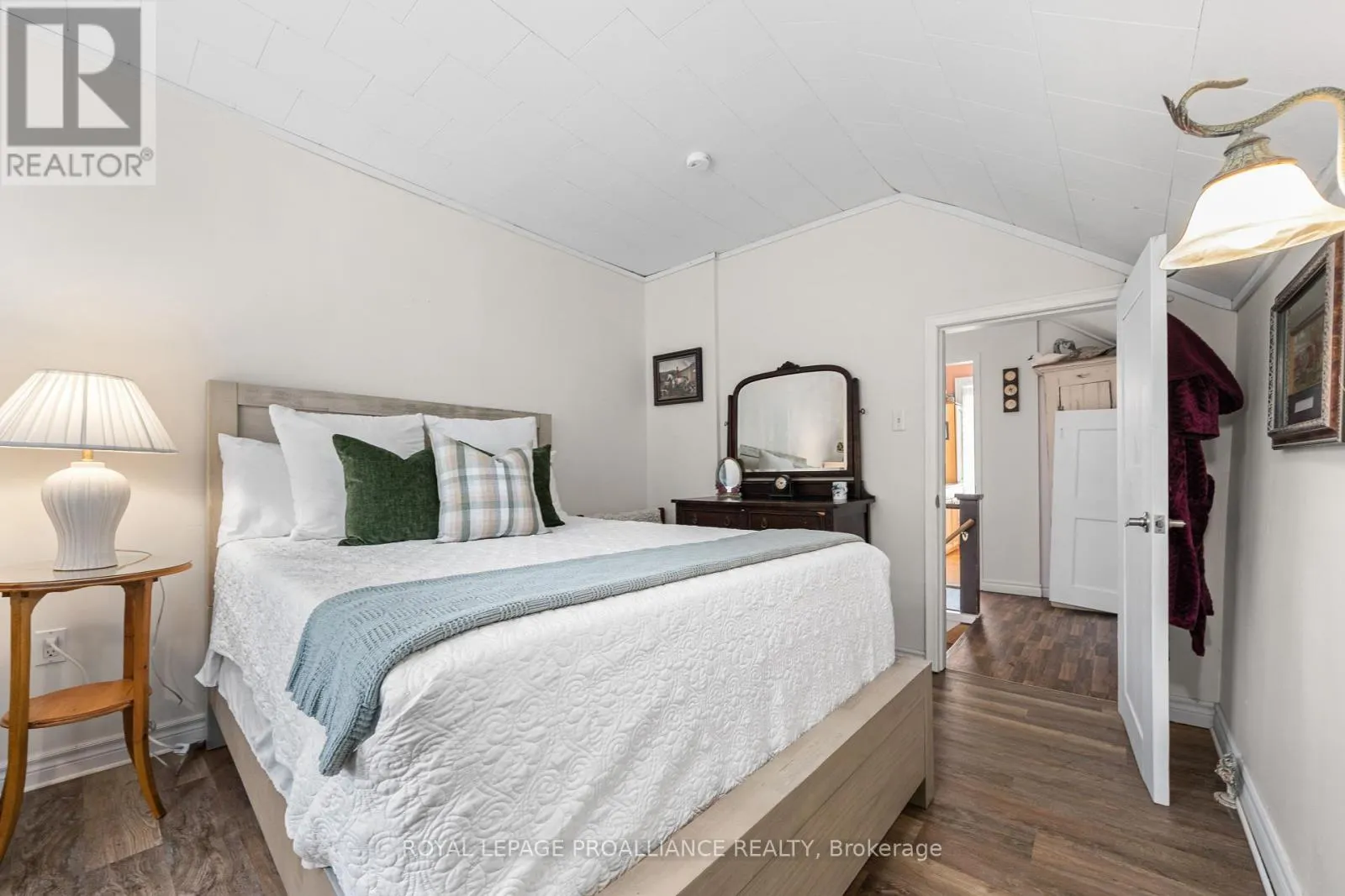 557 CASEY ROAD