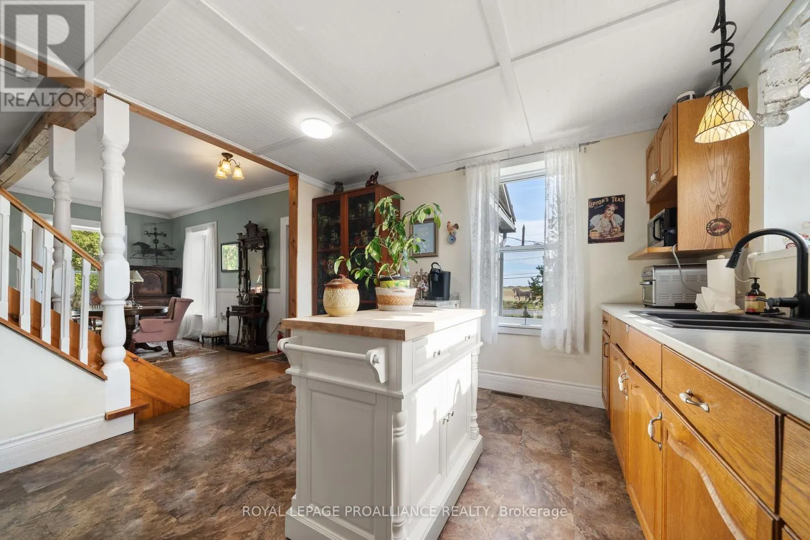 557 CASEY ROAD