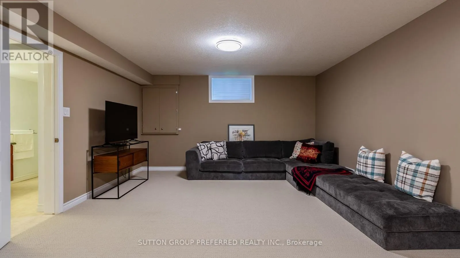 1211 OAKCROSSING ROAD
