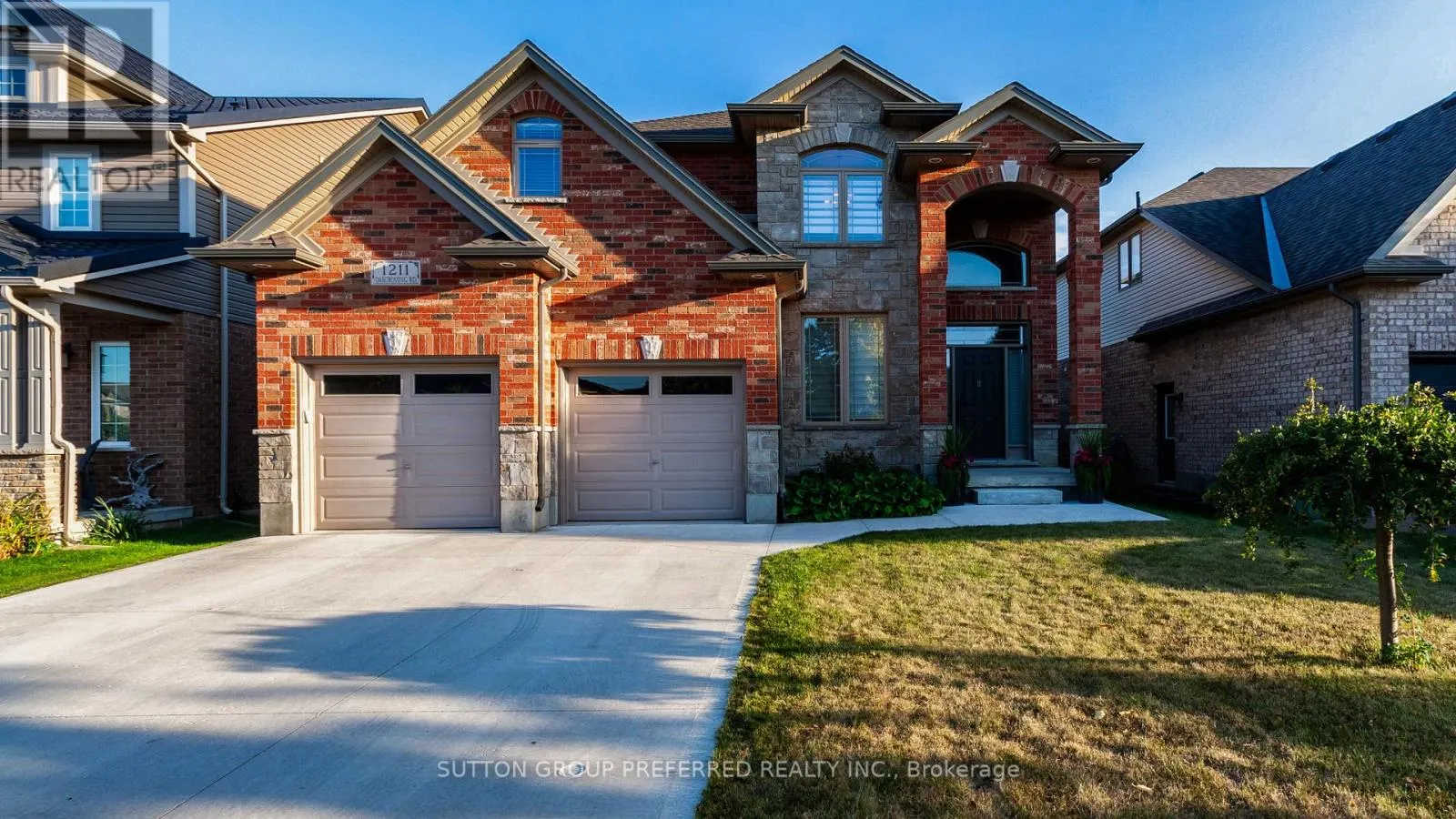 1211 OAKCROSSING ROAD