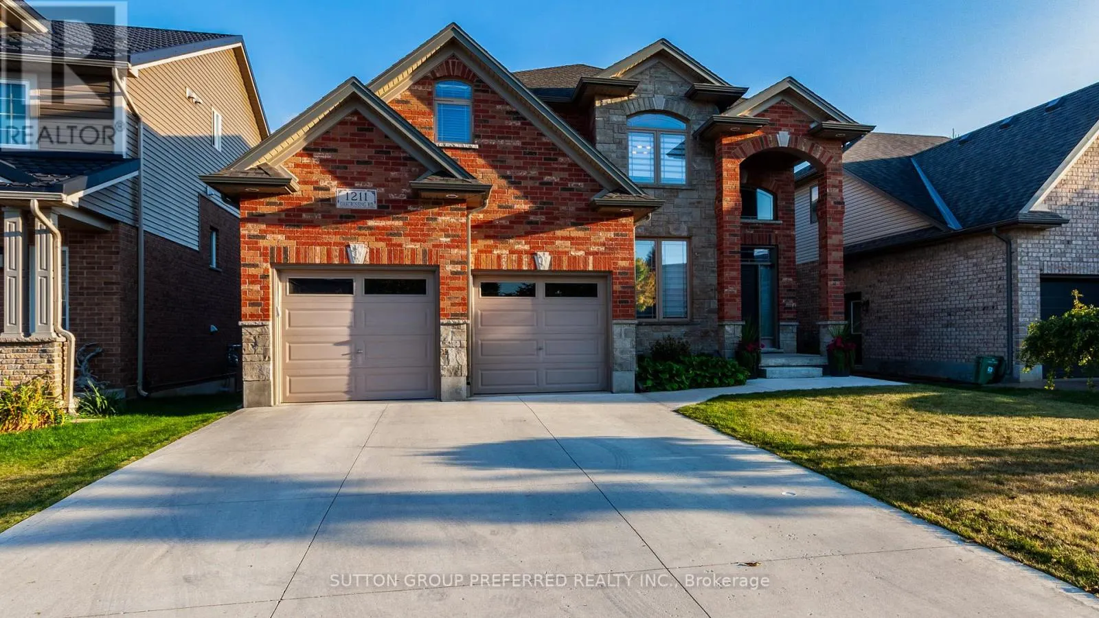 1211 OAKCROSSING ROAD