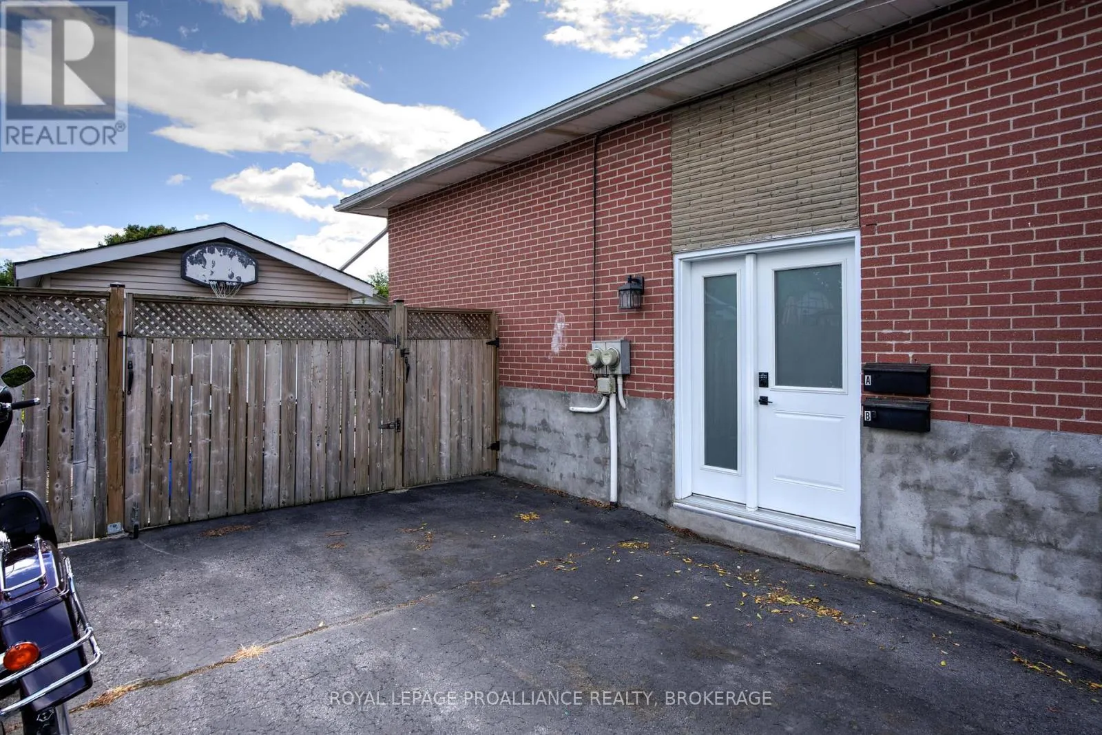 114 DRENNAN STREET