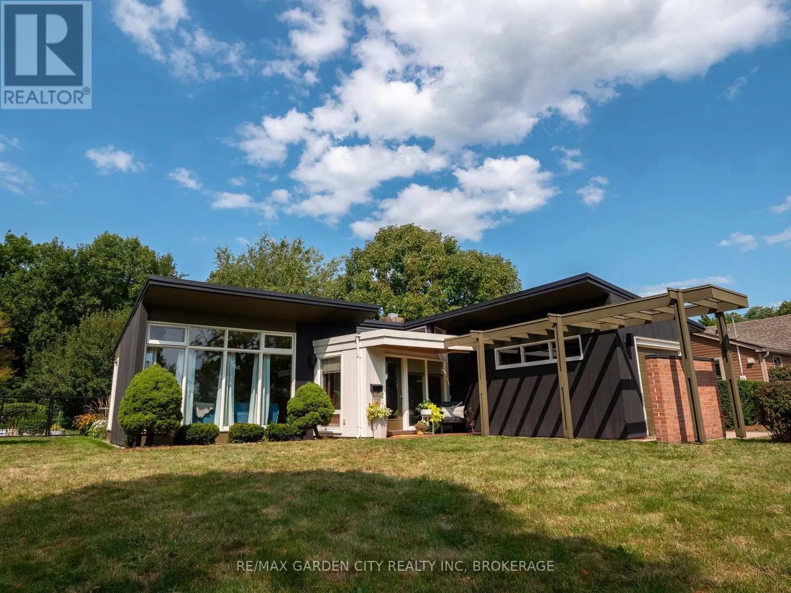 46 HENLEY DRIVE