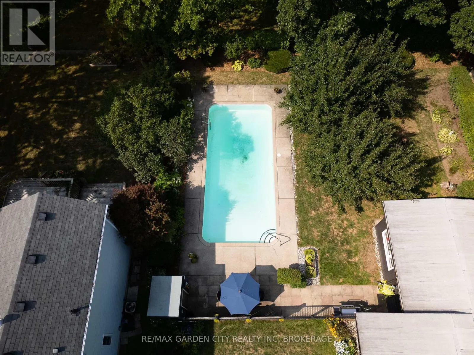 46 HENLEY DRIVE