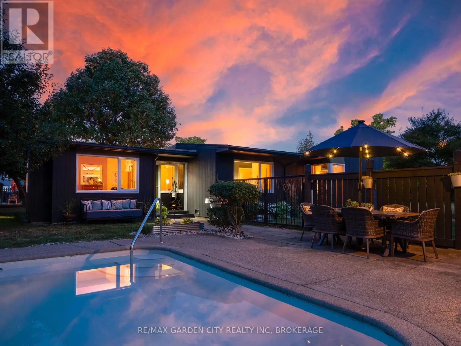 46 HENLEY DRIVE