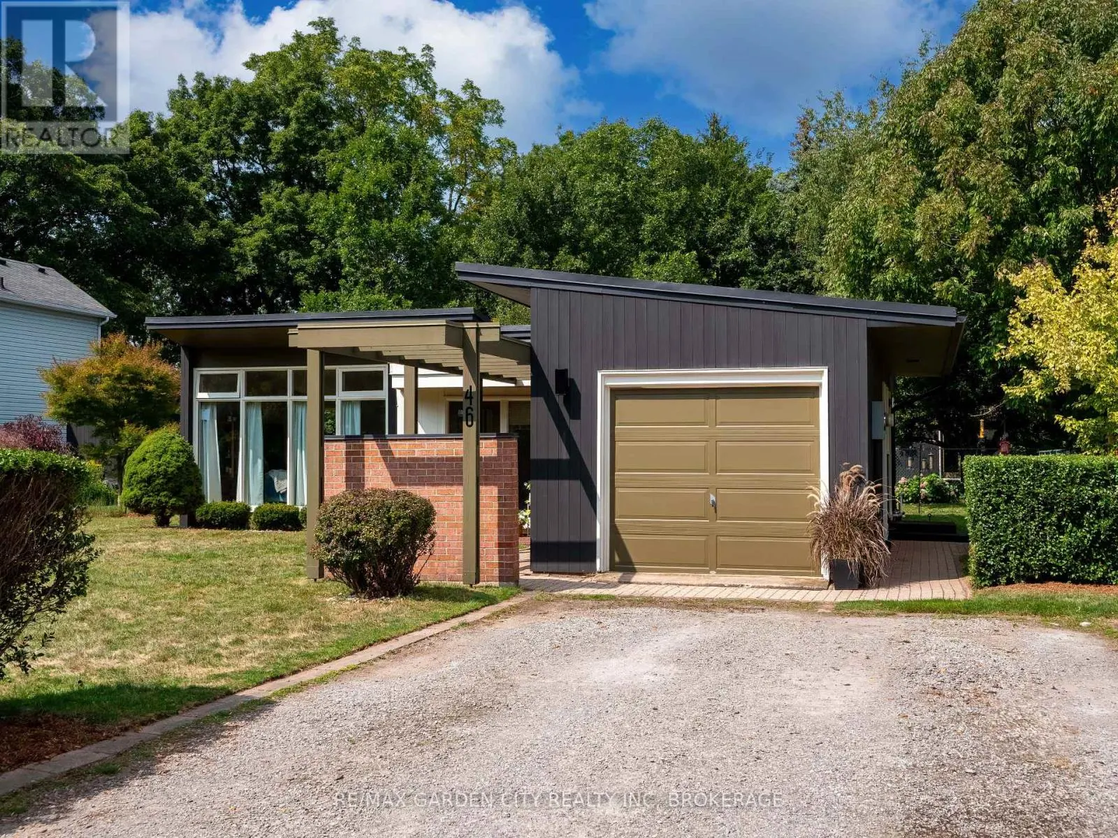 46 HENLEY DRIVE