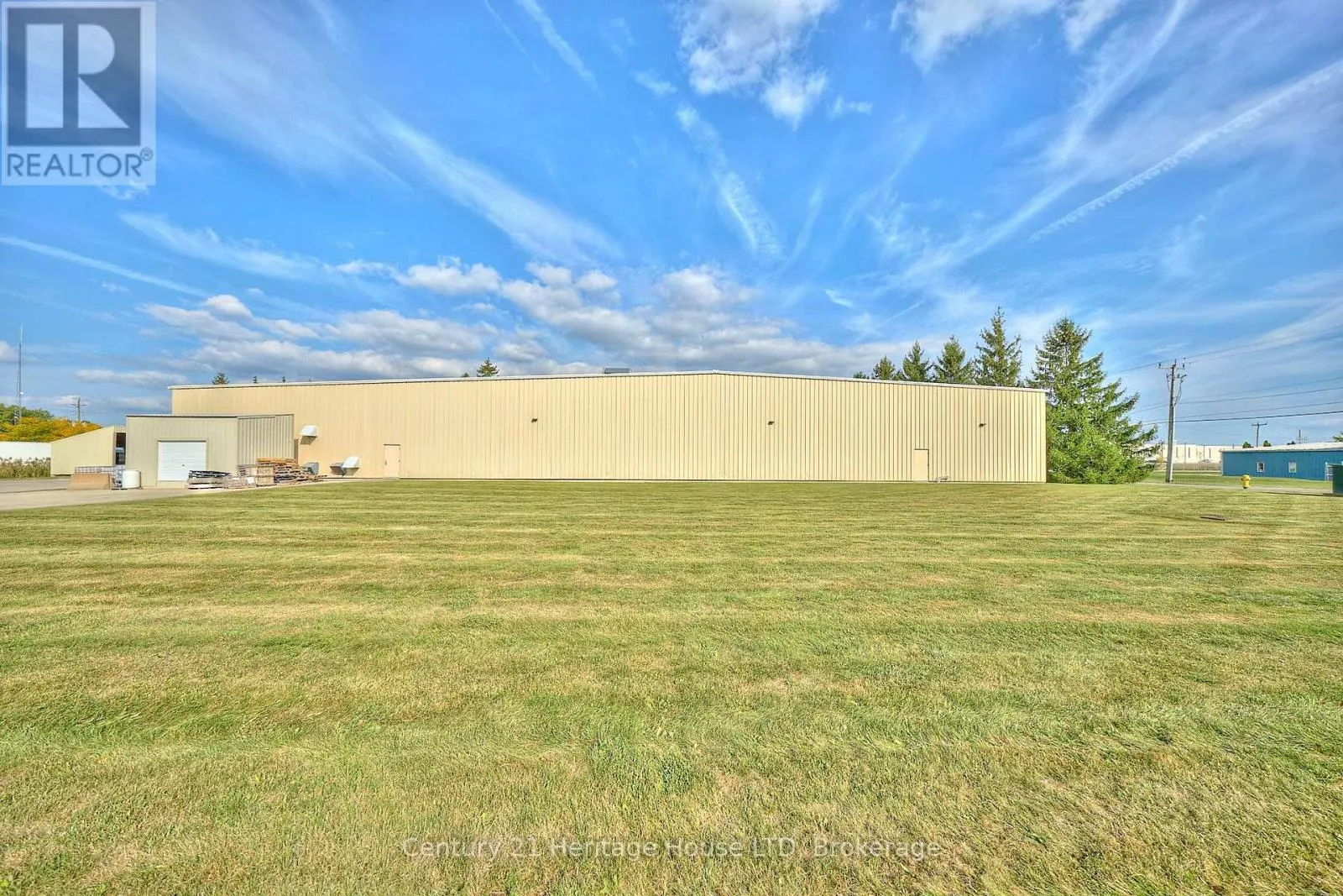 1767 PETTIT ROAD