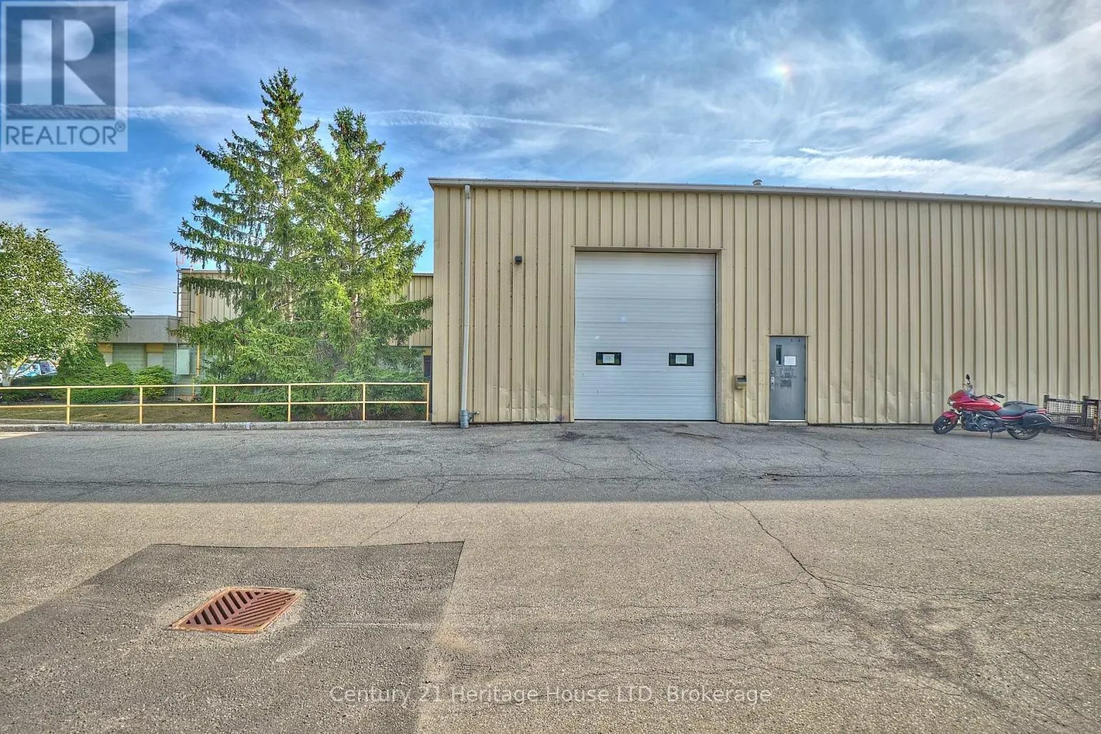 1767 PETTIT ROAD