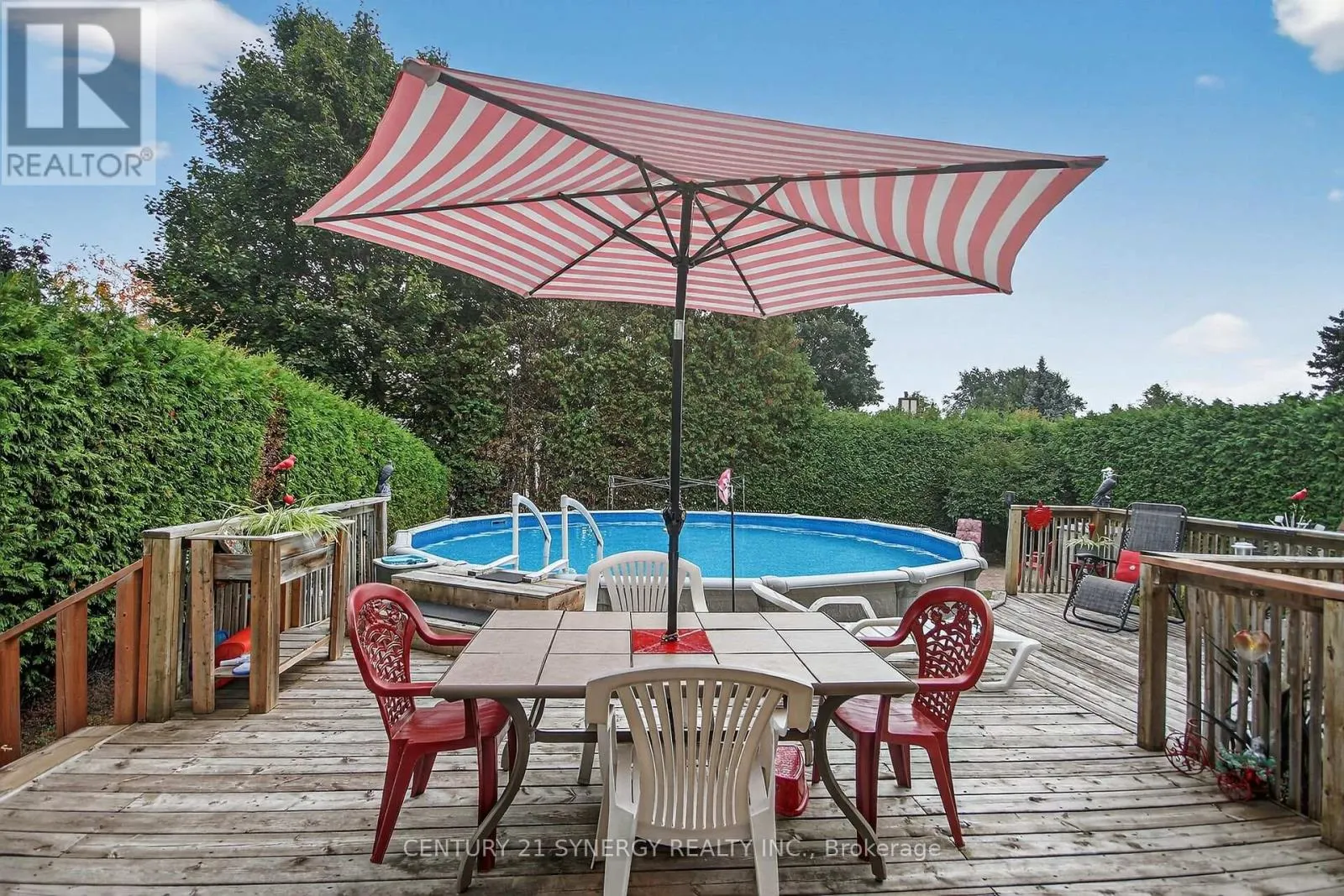 61 FIELDGATE DRIVE