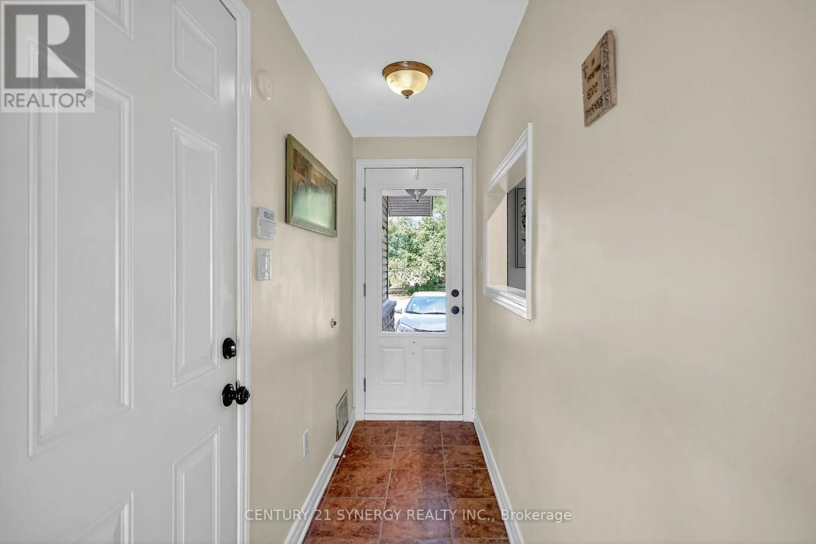 61 FIELDGATE DRIVE