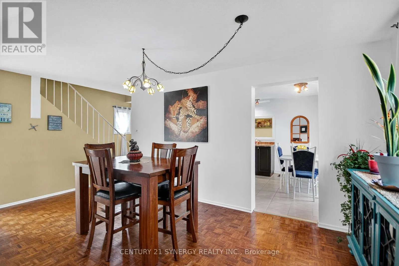 61 FIELDGATE DRIVE