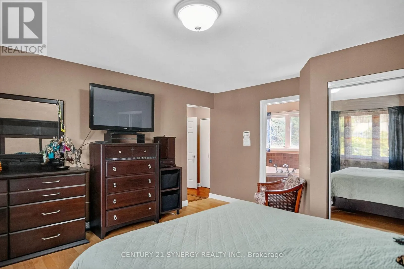 61 FIELDGATE DRIVE