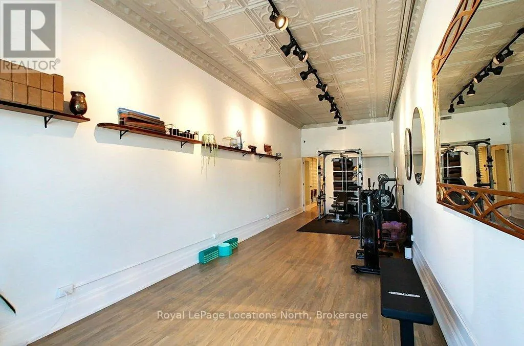 MAIN FLOOR COMMERCIAL - 8 SYKES STREET N