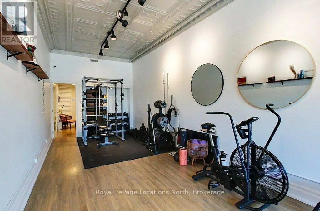 MAIN FLOOR COMMERCIAL - 8 SYKES STREET N