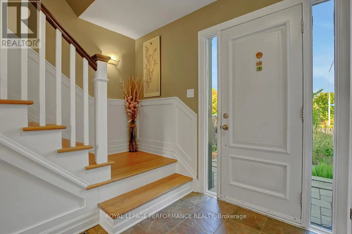 6 SELLERS WAY
