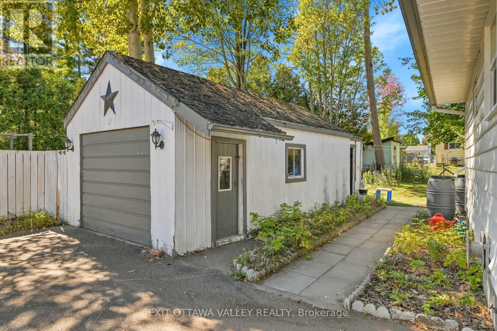 77 DORAN STREET