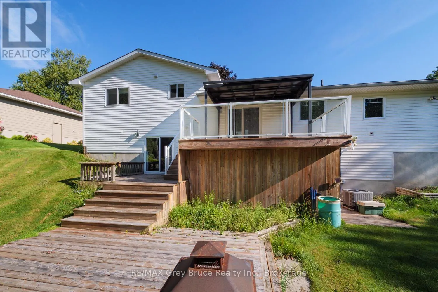 699 20TH STREET W