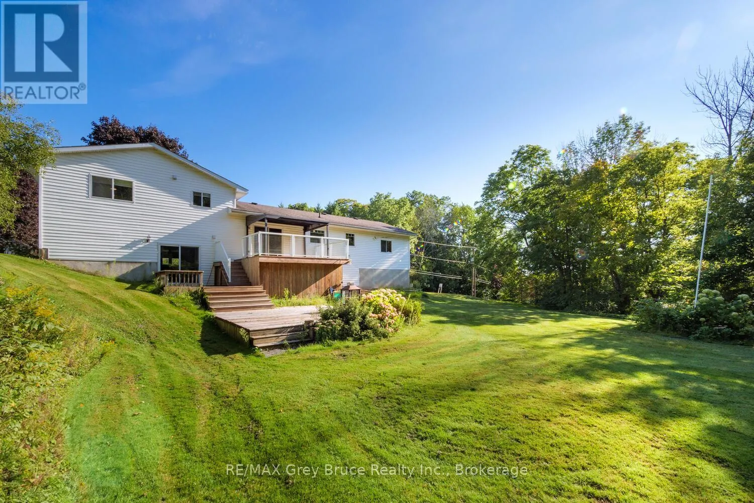 699 20TH STREET W