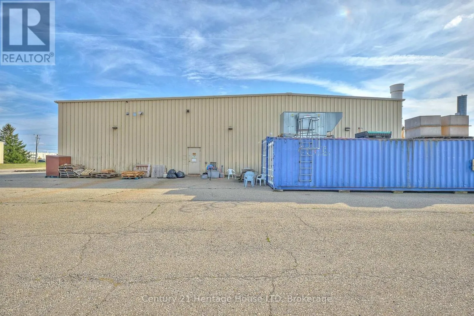 1360 COMMERCE PARKWAY