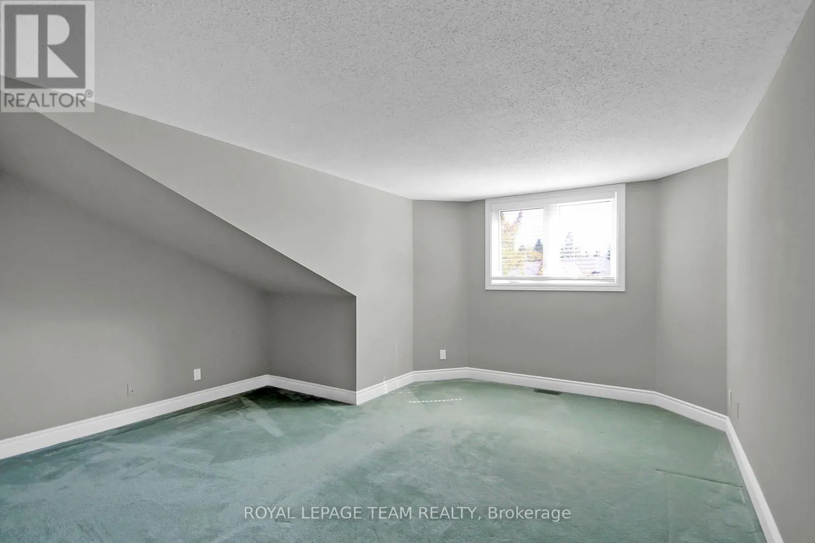 54 INNESBROOK COURT