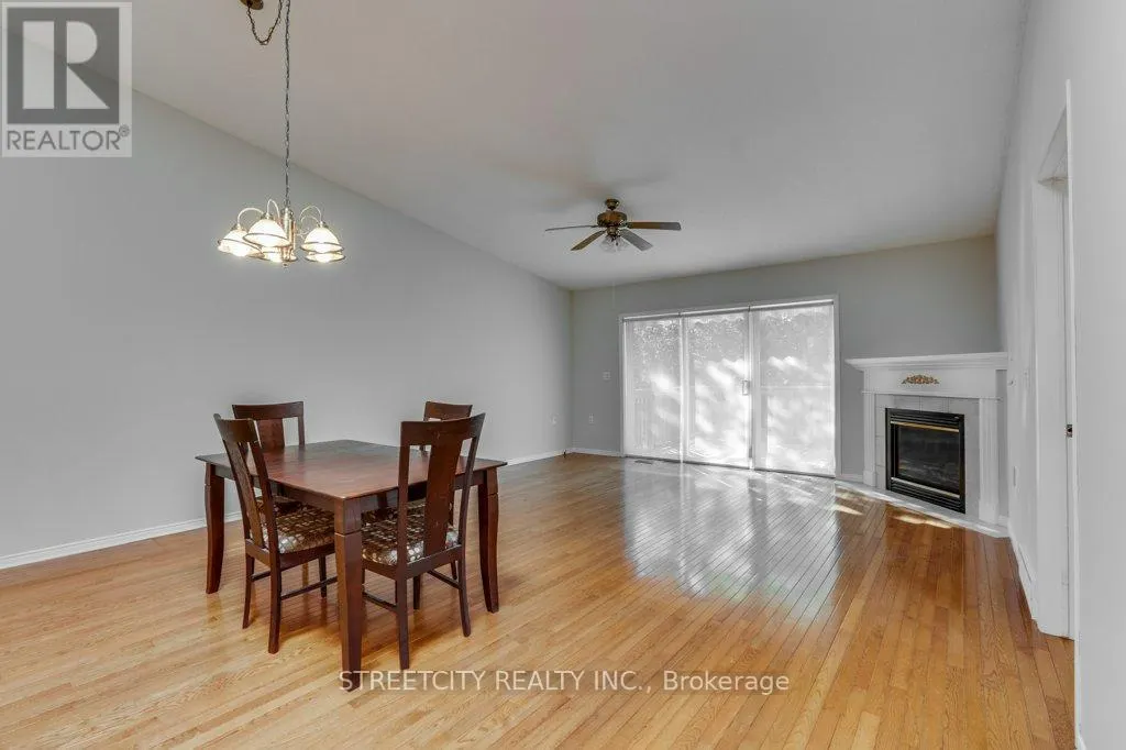 29 - 680 COMMISSIONERS ROAD, #29