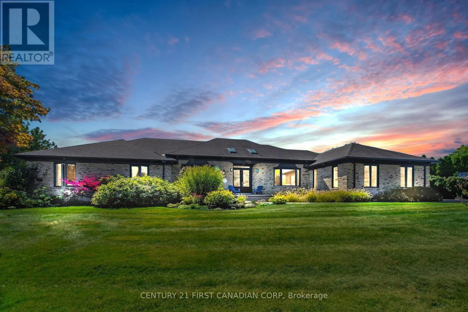 768 FRANKLINWAY CRESCENT