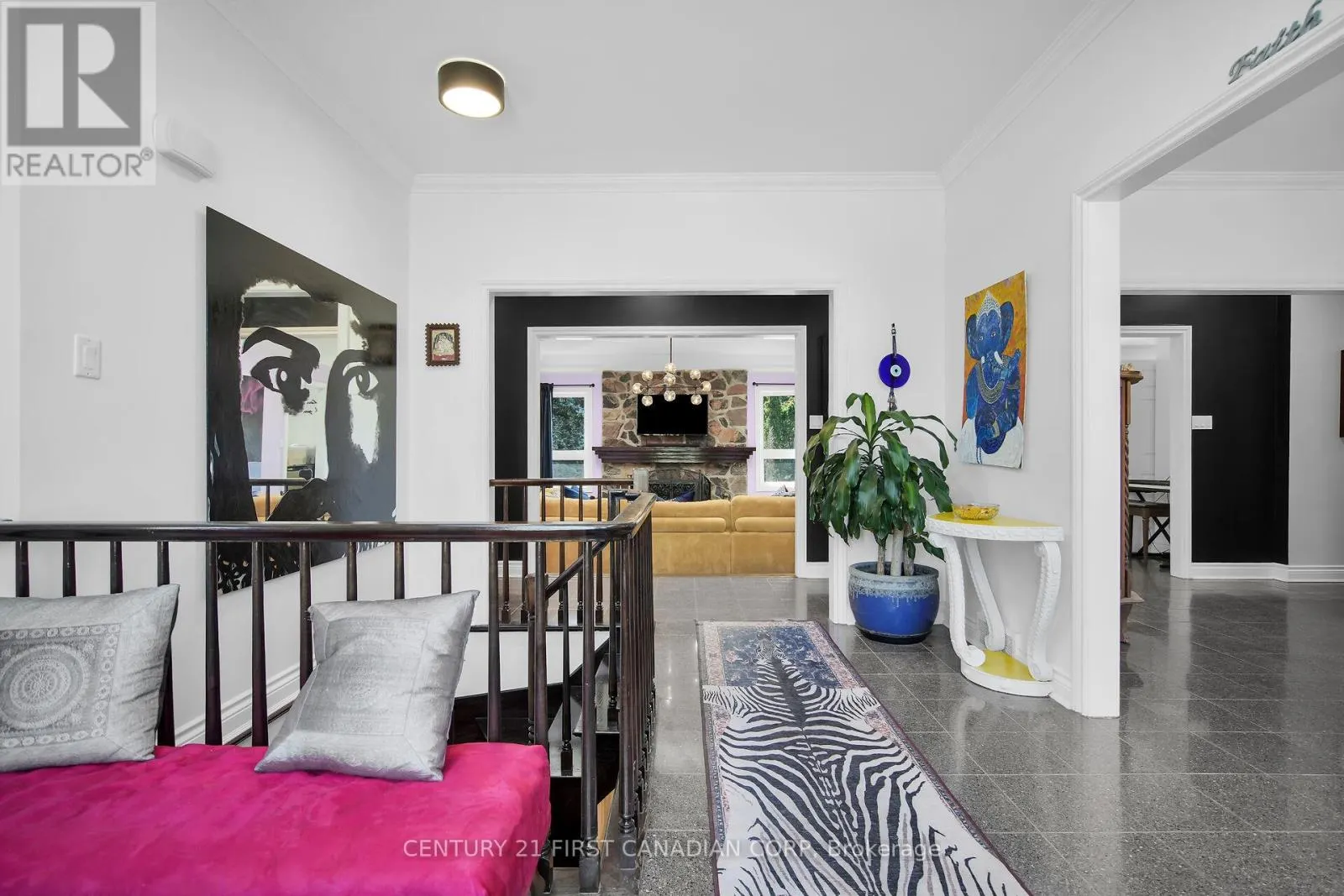 768 FRANKLINWAY CRESCENT