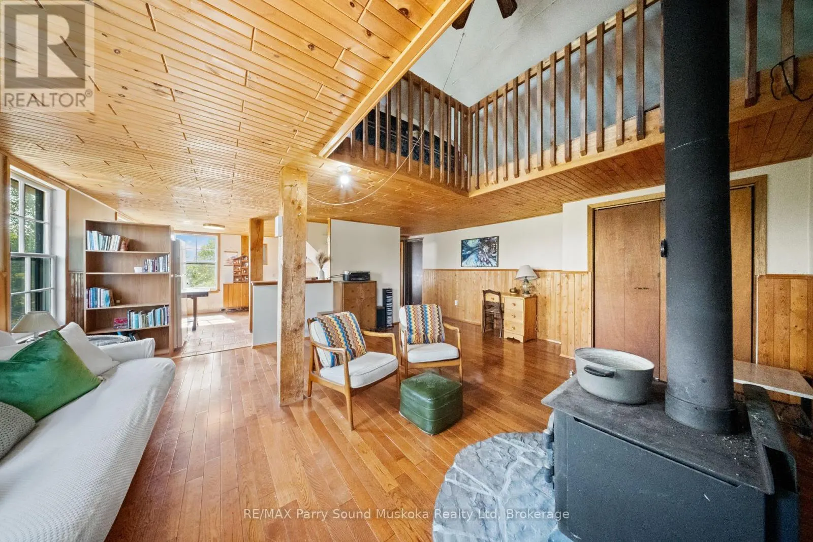 15 DICKINSON ROAD
