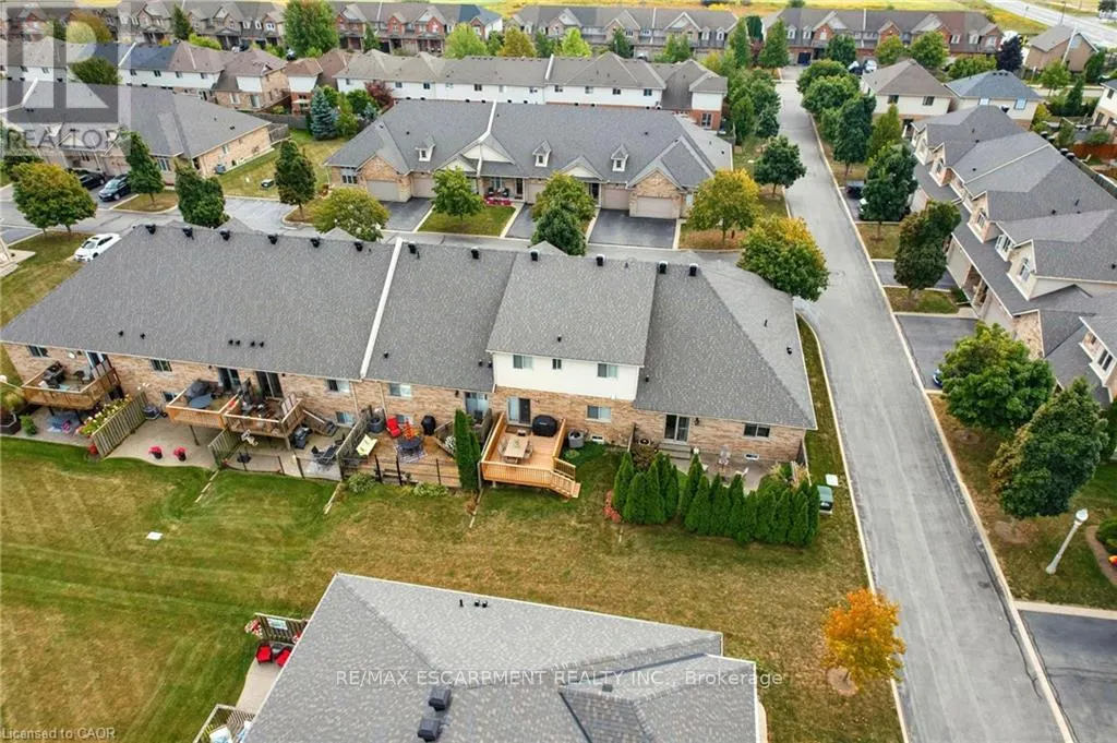 20 - 310 SOUTHBROOK DRIVE