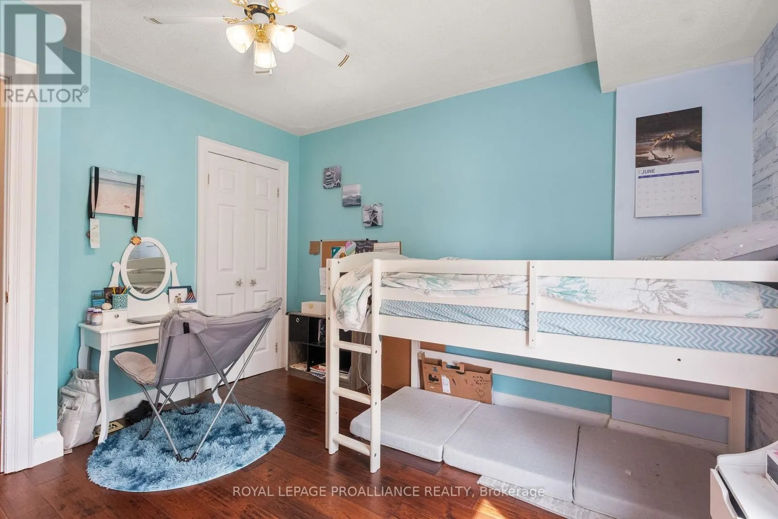 8 ORIOLE CRESCENT