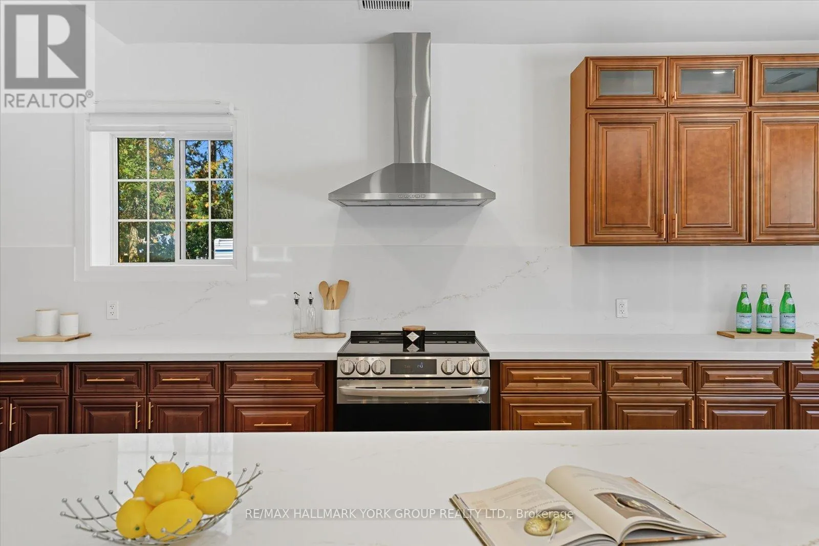 67 ANTIQUARY ROAD