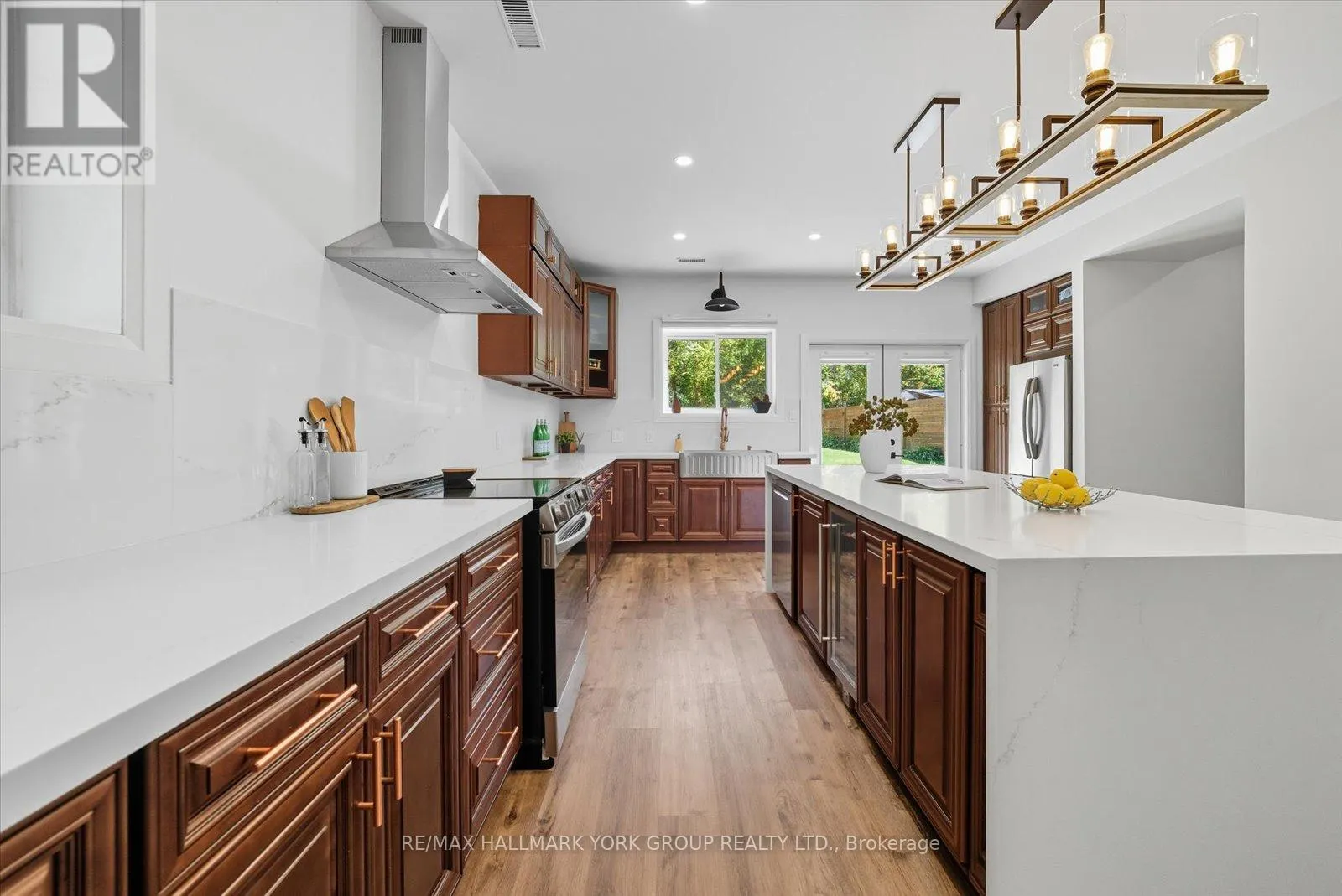 67 ANTIQUARY ROAD