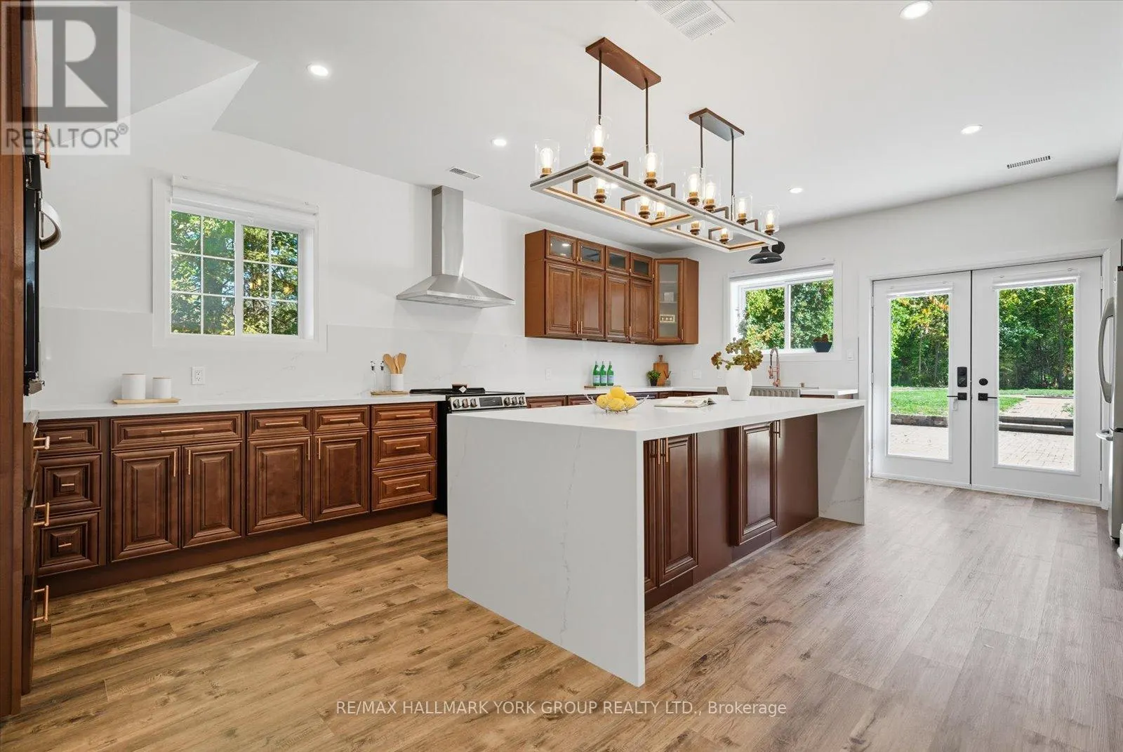 67 ANTIQUARY ROAD