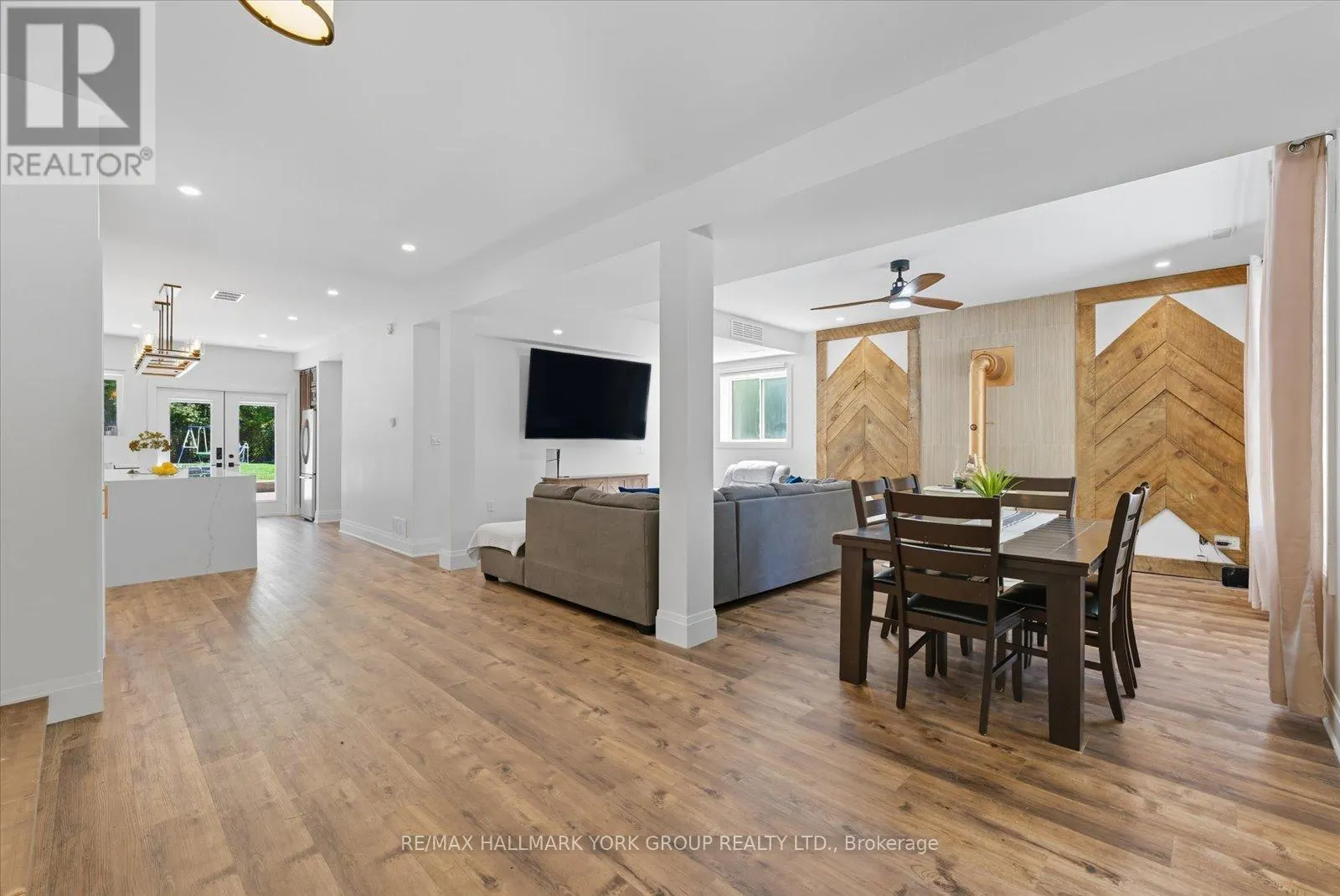 67 ANTIQUARY ROAD