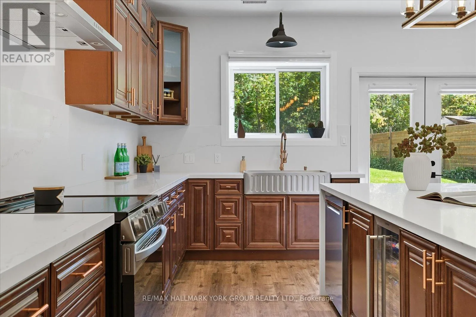 67 ANTIQUARY ROAD