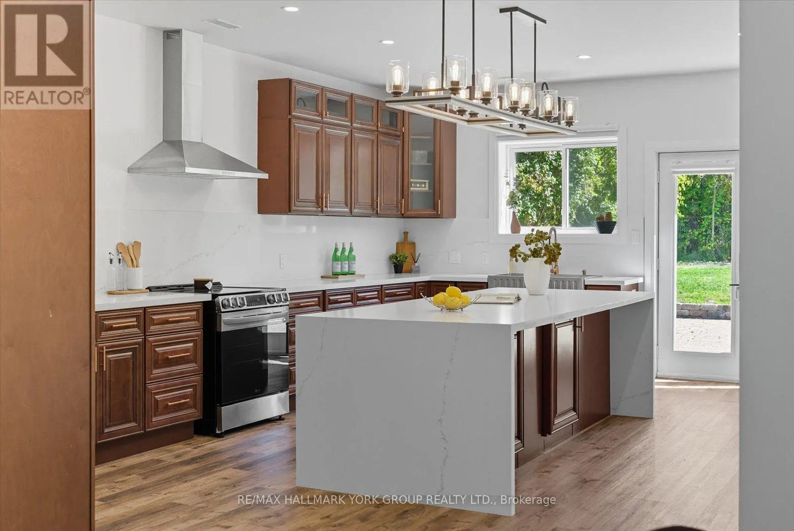 67 ANTIQUARY ROAD